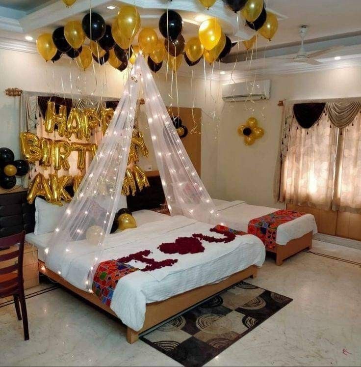 Canopy Birthday Decor-min